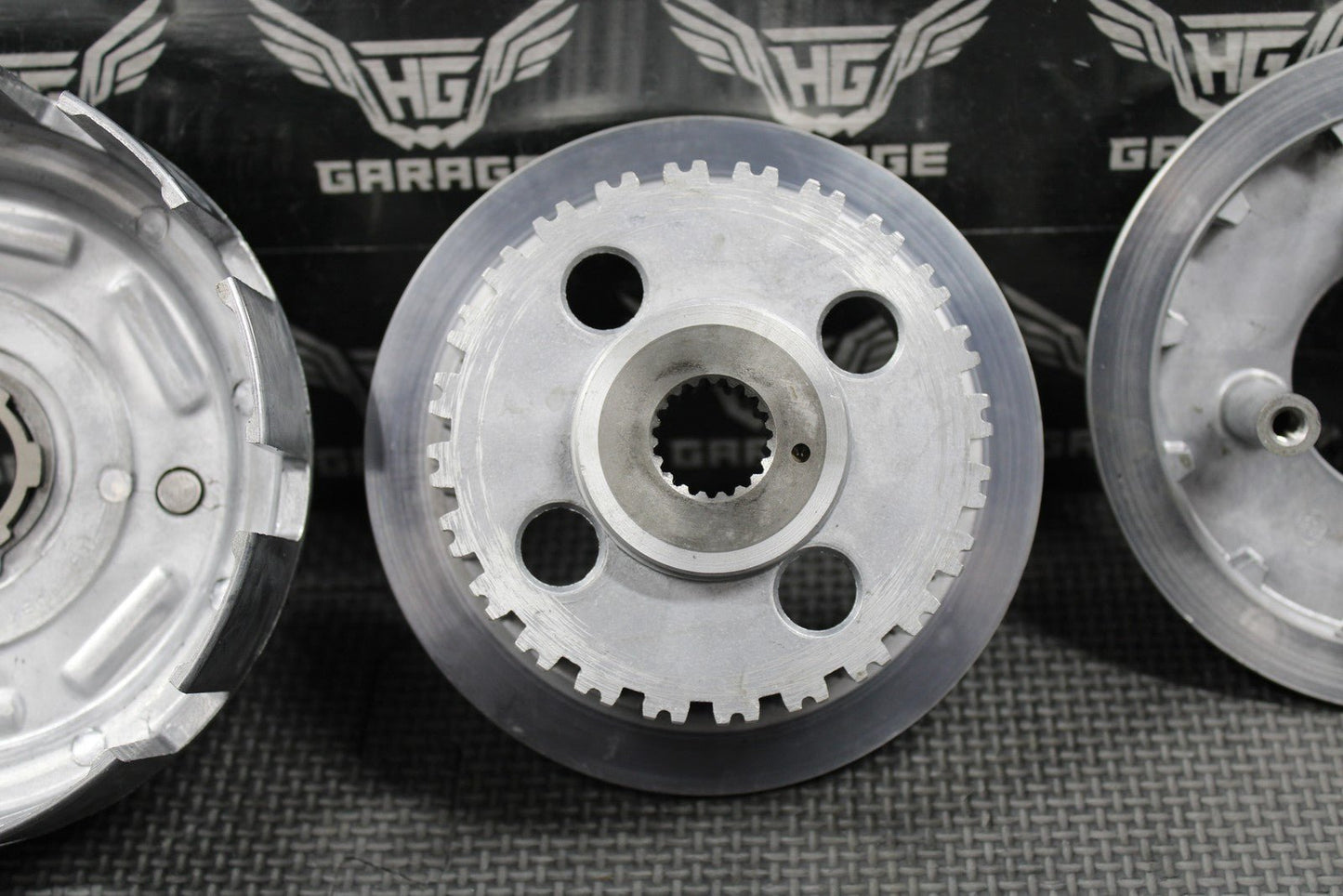 1991 HONDA 88 - 95 XR250R OEM CLUTCH BASKET HUB PRESSURE PLATE 22100 - KT1 - 020 NICE! - hggarage