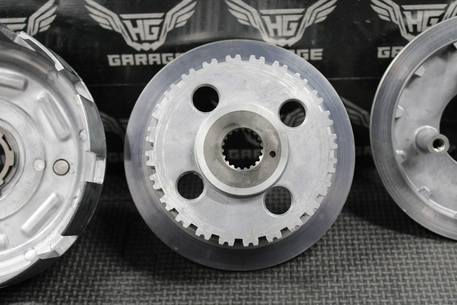 1991 HONDA 88 - 95 XR250R OEM CLUTCH BASKET HUB PRESSURE PLATE 22100 - KT1 - 020 NICE! - hggarage