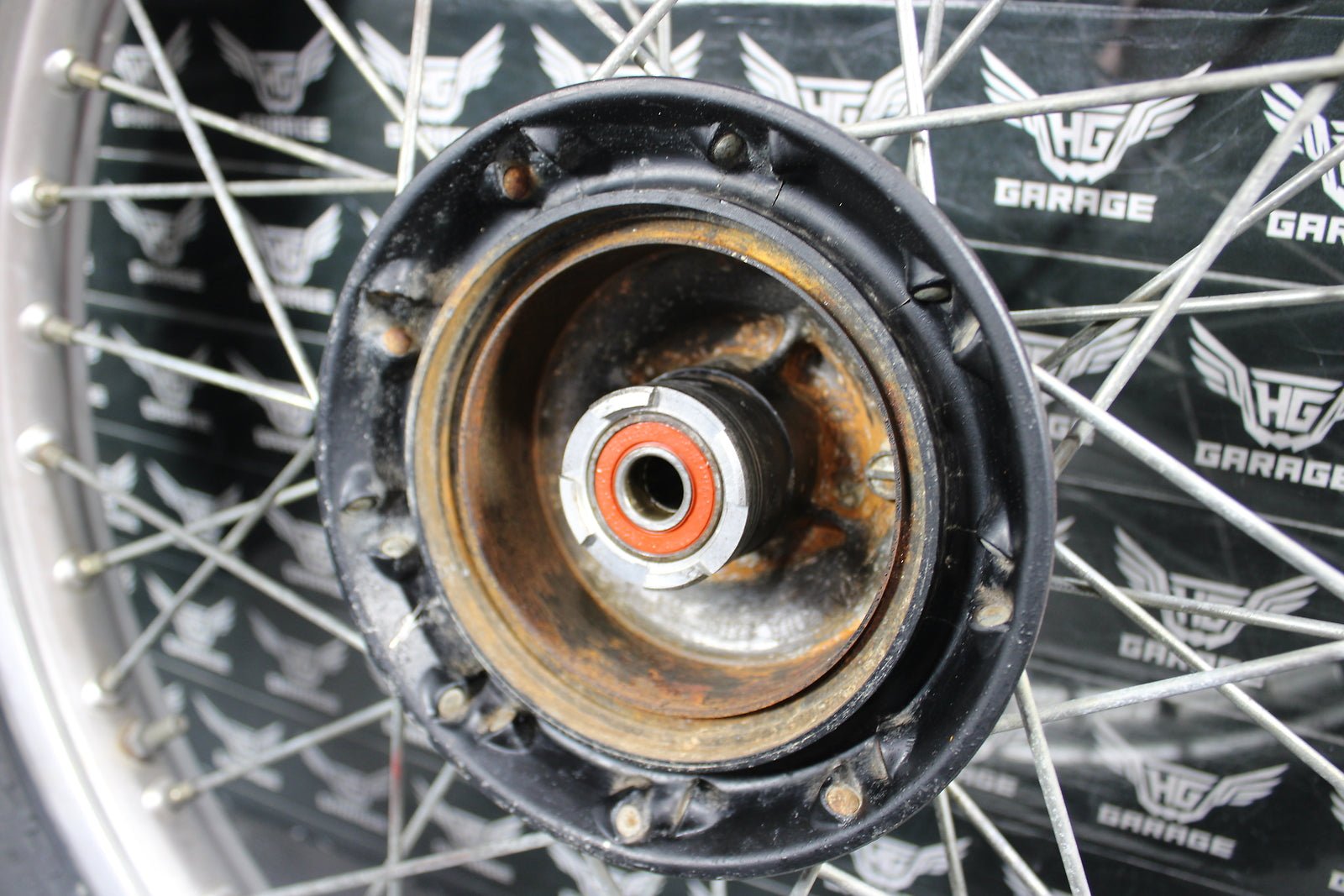1998 HONDA XR200R FRONT WHEEL RIM HUB ASSEMBLY 44650 - KT0 - 306 - hggarage