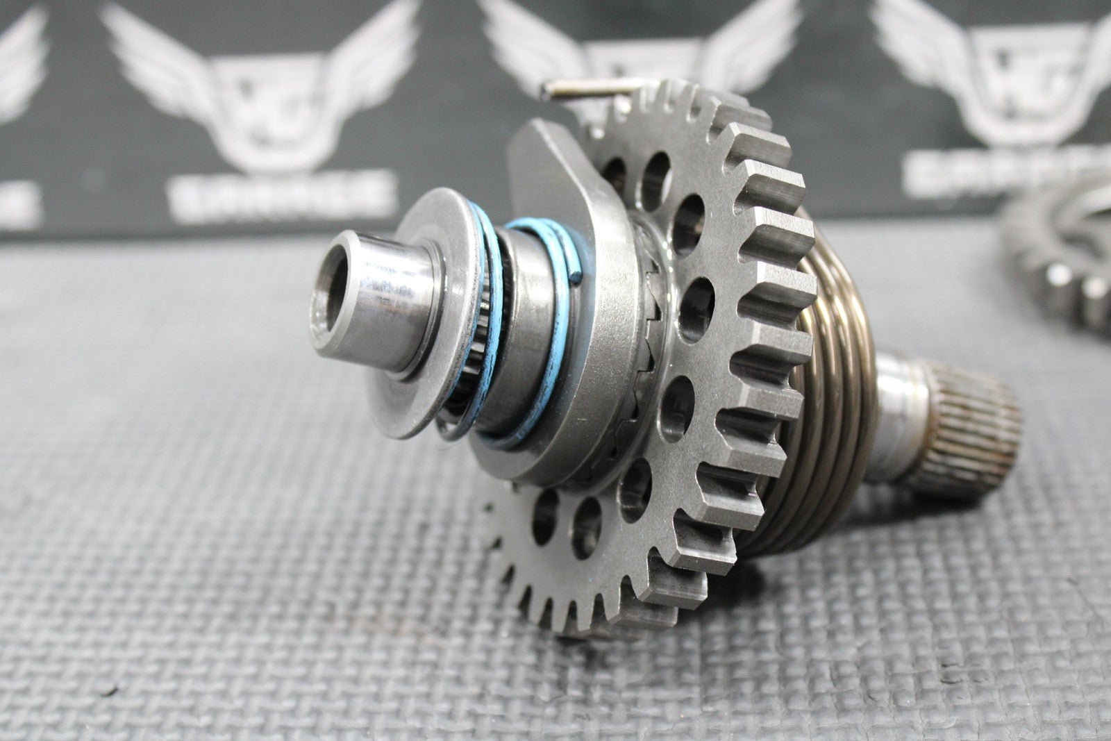 2009 YAMAHA YZ450F OEM KICKSTART KICK START SHAFT W IDLER GEAR 2S2 - 15601 - 00 - 00 - hggarage