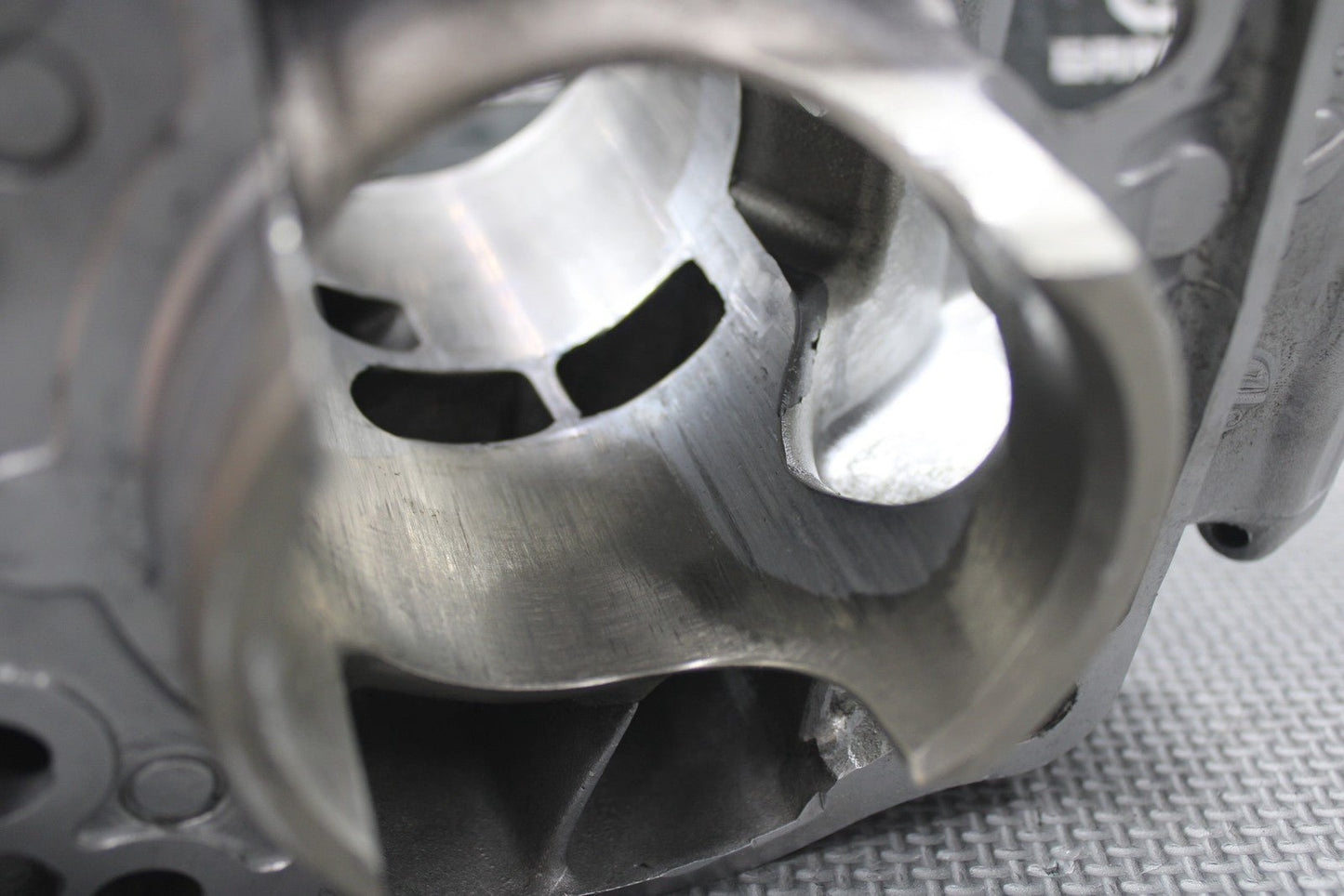 1995 HONDA CR250R OEM KZ3 M CYLINDER BORE JUG TOP END 12100 - KZ3 - 880 NEEDS REPAIR - hggarage