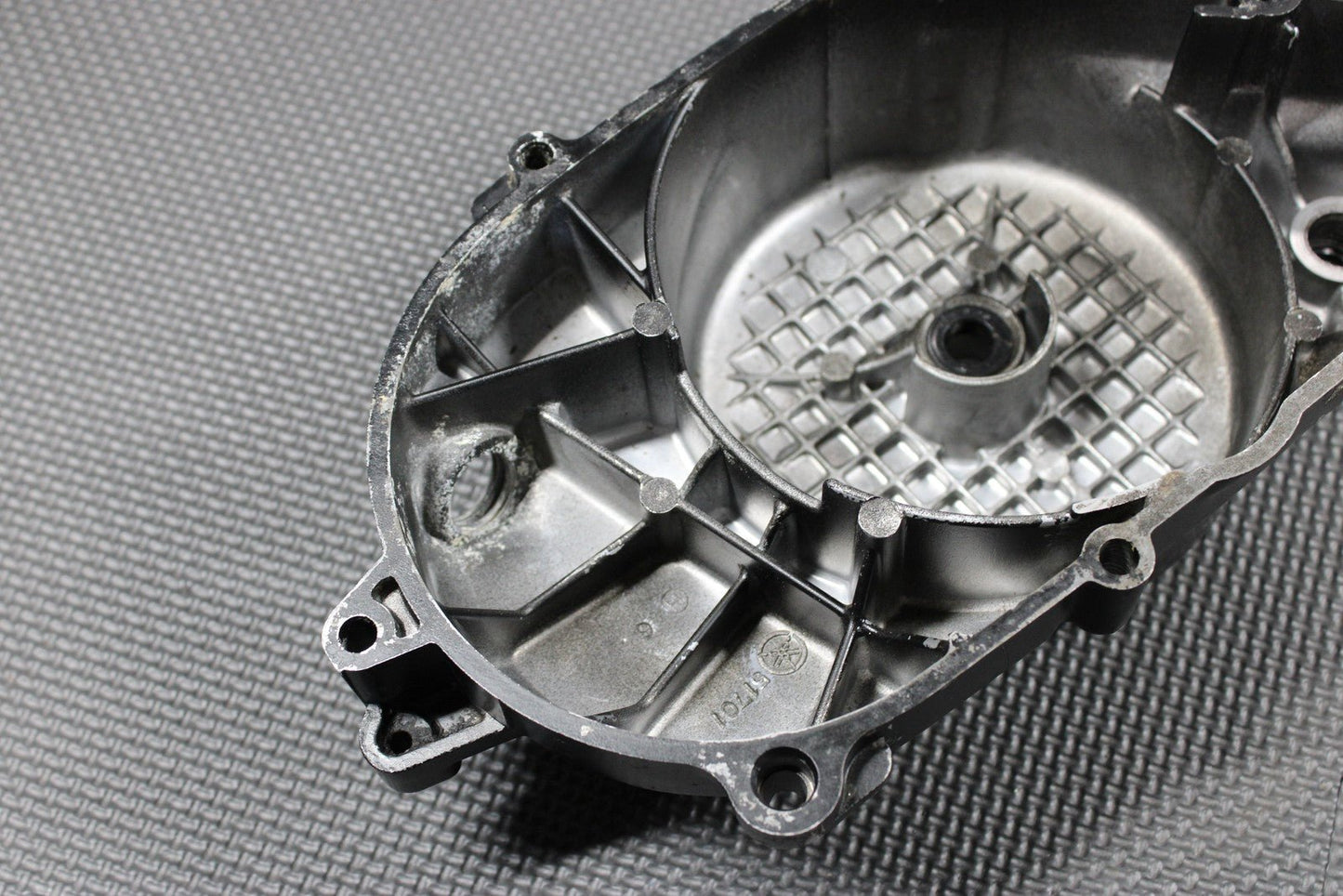 1985 YAMAHA 86 - 90 BW80 91 - 06 PW80 OEM RIGHT SIDE ENGINE MOTOR SIDE CLUTCH - hggarage