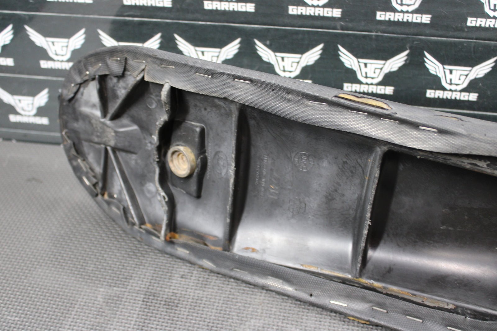 2006 KTM 2004 / 06 - 11 105 04 - 12 85 OEM SEAT SADDLE 47007040100 - hggarage