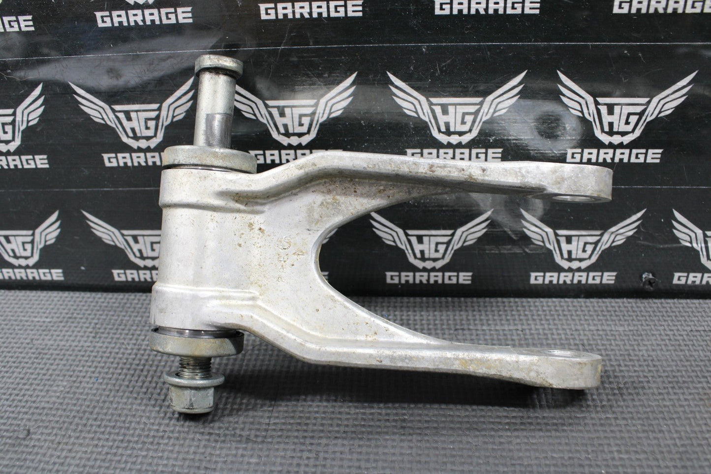 1994 SUZUKI 93 - 95 RM125 93 - 95 RM250 OEM REAR SHOCK LINKAGE LINKS 62600 - 28810 - hggarage