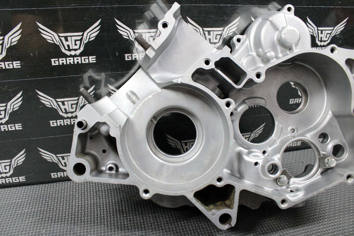 1999 99 - 02 HONDA CR125R OEM RIGHT ENGINE MOTOR CRANKCASE CRANK CASE BLOCK MINT! - hggarage