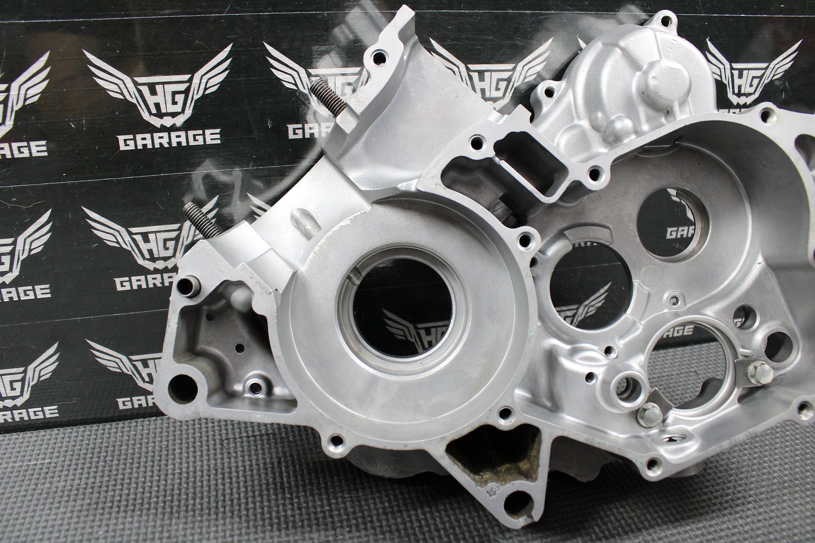 1999 99 - 02 HONDA CR125R OEM RIGHT ENGINE MOTOR CRANKCASE CRANK CASE BLOCK MINT! - hggarage