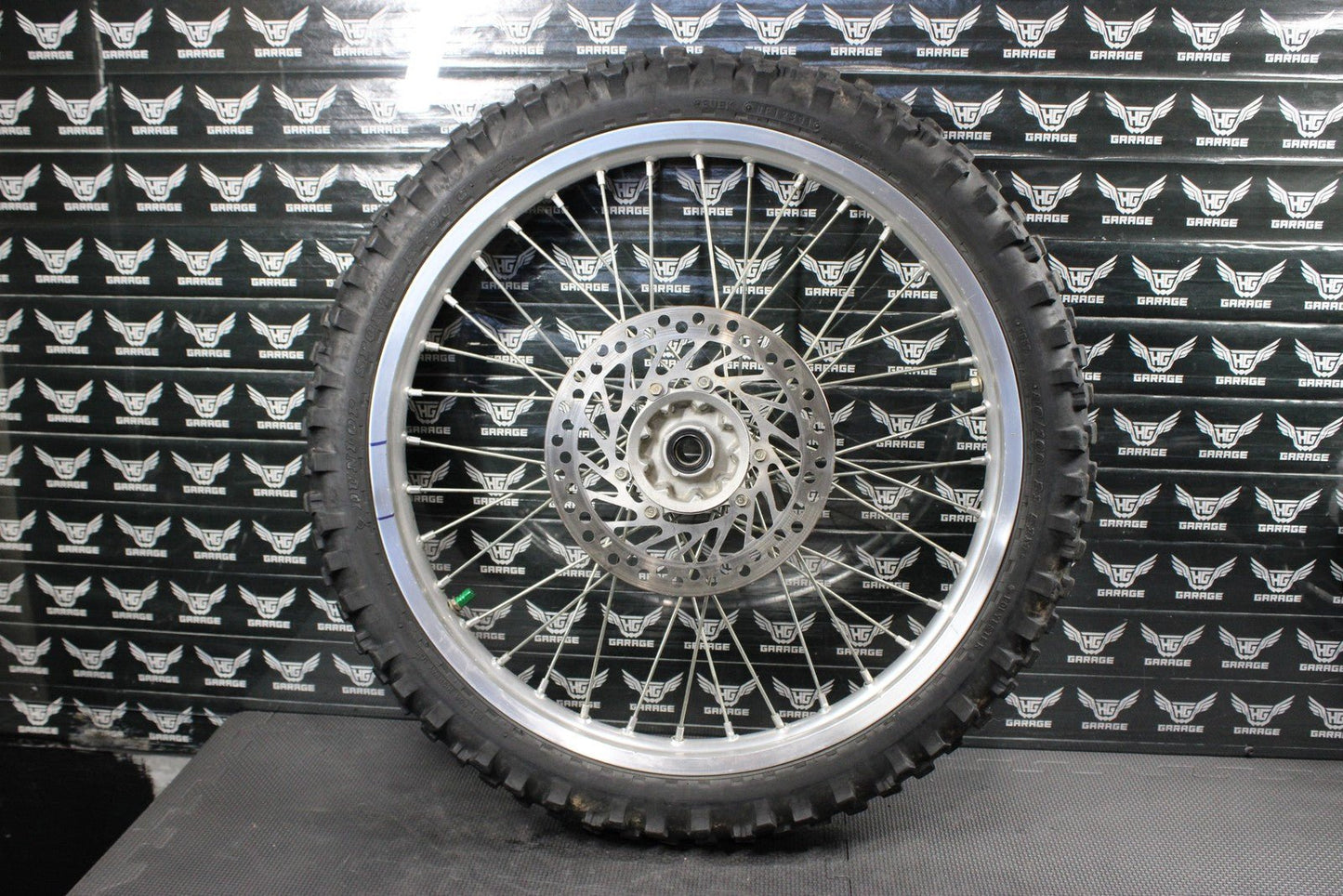 2002 HONDA 02 - 03 CR250R OEM FRONT WHEEL RIM HUB SPOKES ASSEMLBY 44650 - KZ3 - J40 - hggarage