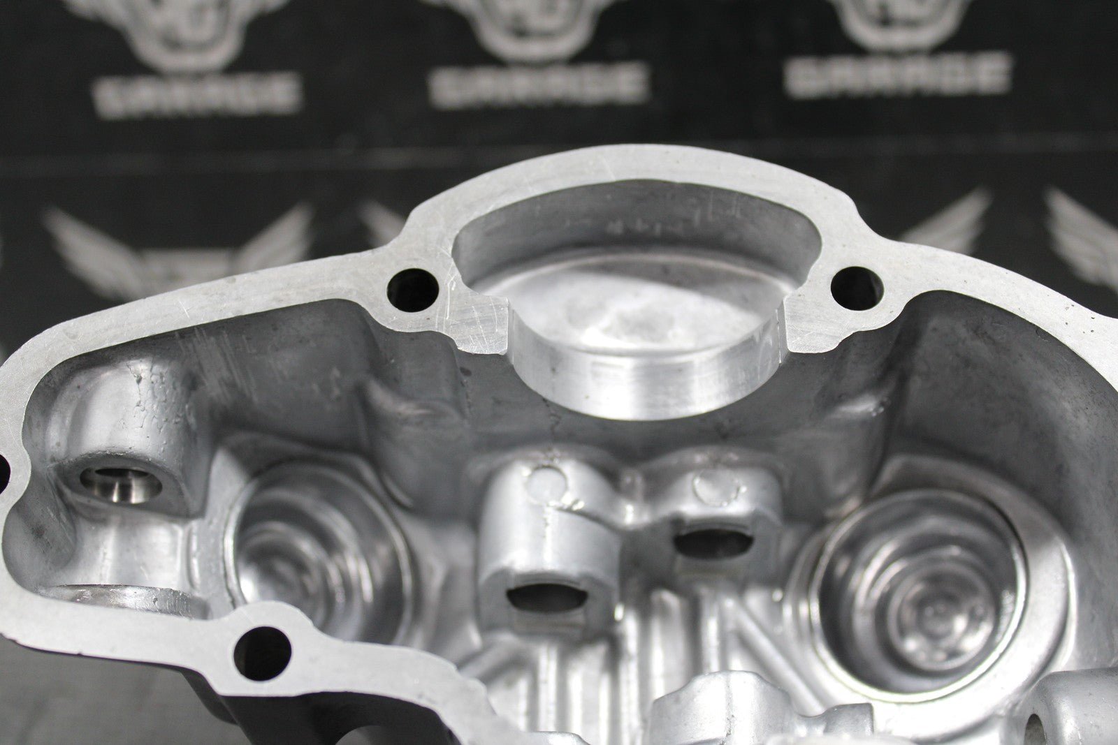 1989 HONDA 88 - 95 XR250R OEM ENGINE CYLINDER HEAD VALVE COVER 12311 - KT1 - 780 NICE! - hggarage