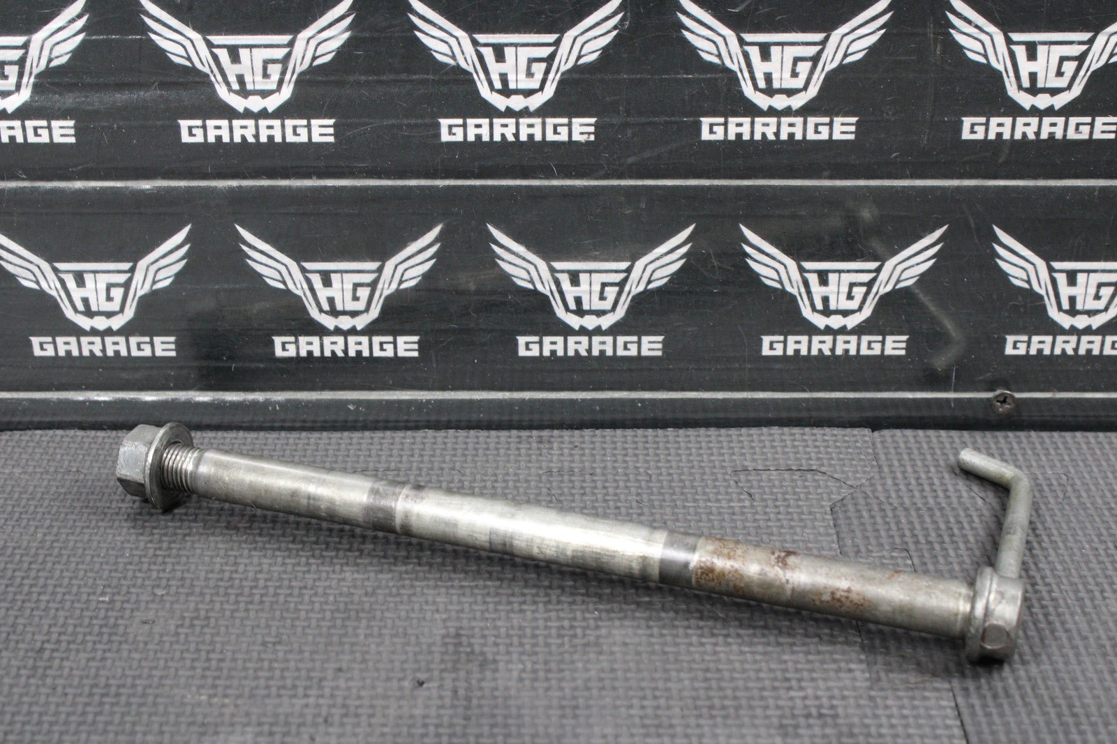 1986 86 - 89 KAWASAKI KDX200 OEM FRONT WHEEL RIM AXLE PIVOT BOLT 41068 - 1210 - hggarage