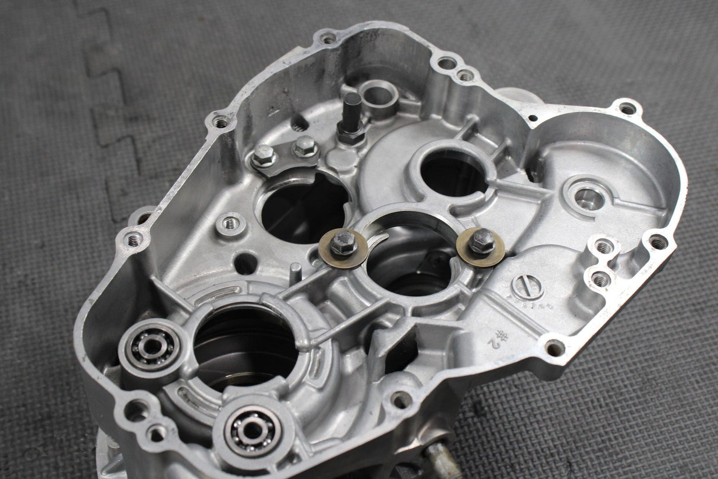 2012 KAWASAKI 08 - 13 KX85 OEM LEFT RIGHT ENGINE MOTOR CRANKCASE CASES BLOCK - hggarage