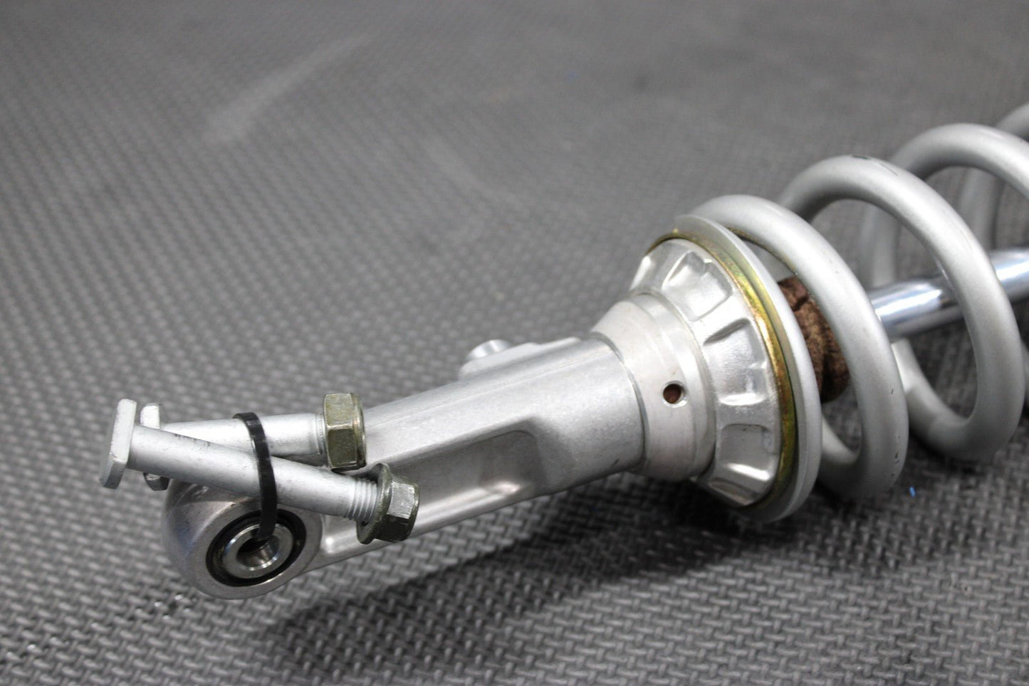 2005 YAMAHA YZ450F OEM REAR BACK SHOCK ABSORBER SUSPENSION 5XD - 22210 - 50 - 00 NICE! - hggarage