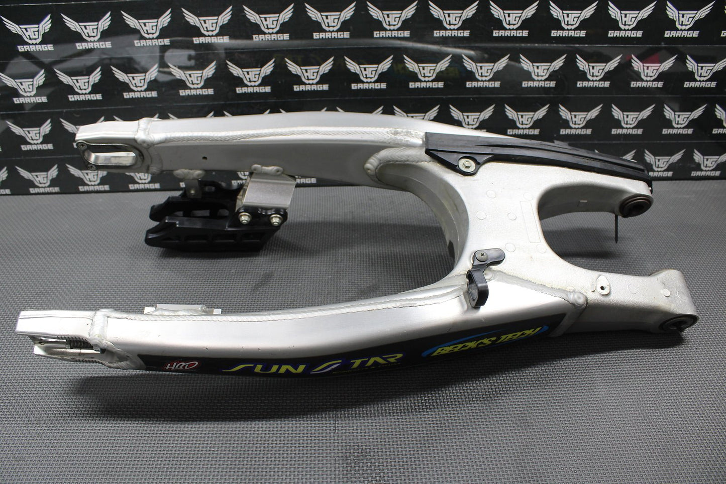 2018 18 - 20 SUZUKI RMZ450 OEM SWINGARM SWING ARM REAR SUSPENSION 61000 - 37K01 NICE - hggarage