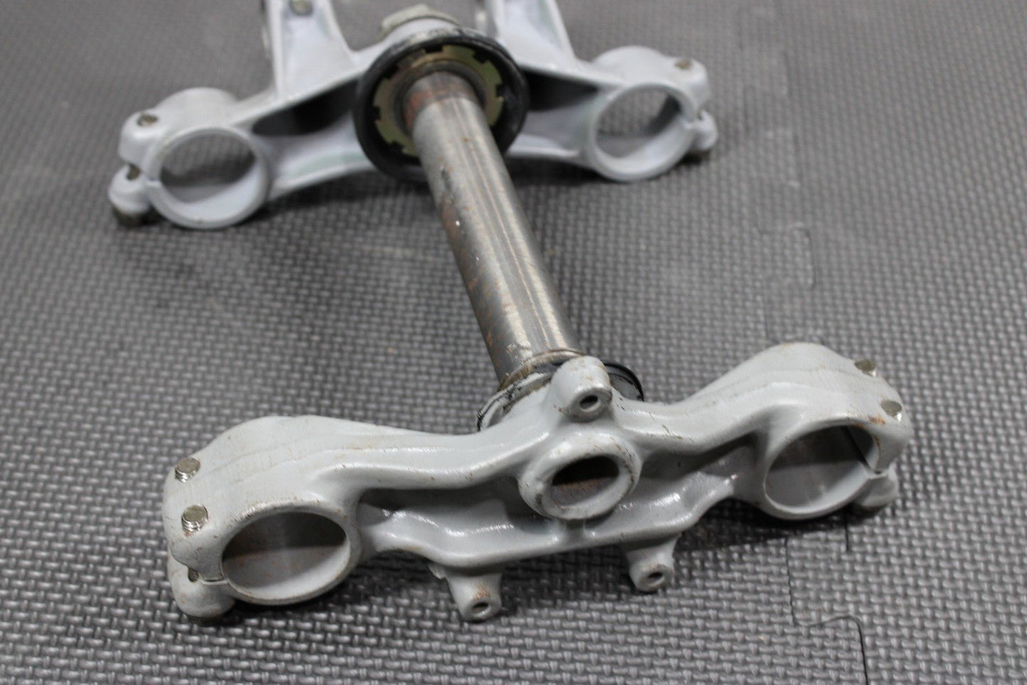 1991 87 - 95 HONDA CR80R OEM FRONT FORKS LOWER UPPER TRIPLE TREE STEM CLAMP - hggarage