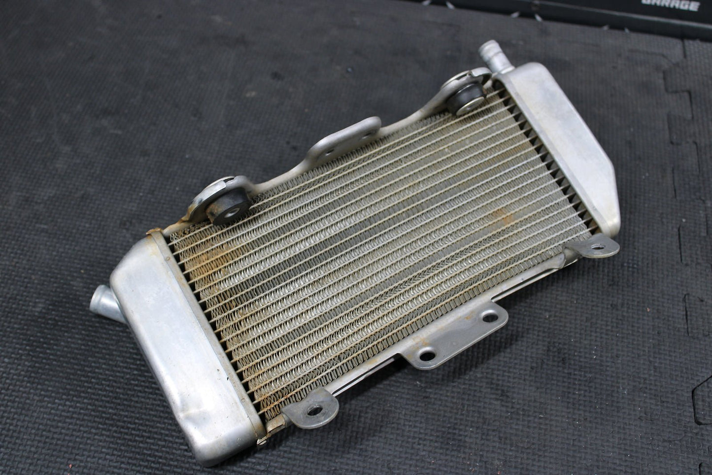 2006 YAMAHA YZ450F OEM LEFT SIDE RADIATOR COOLING COOLER HOSES - hggarage