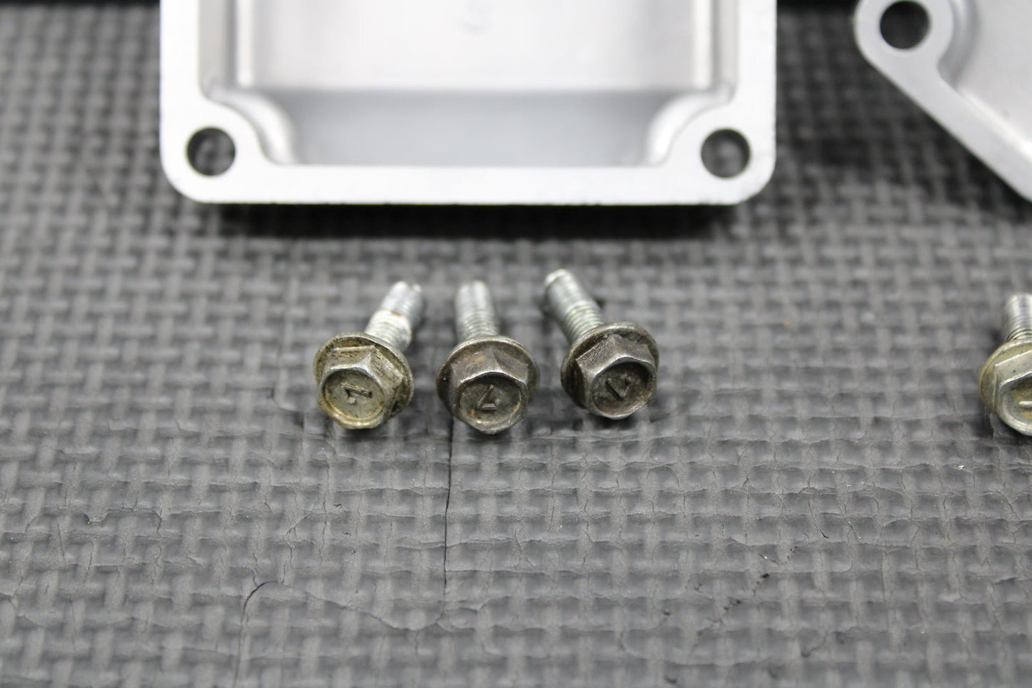 2003 93 - 04 KAWASAKI KX250 OEM EXHAUST POWER VALVE CYLINDER COVERS & BOLTS SET - hggarage