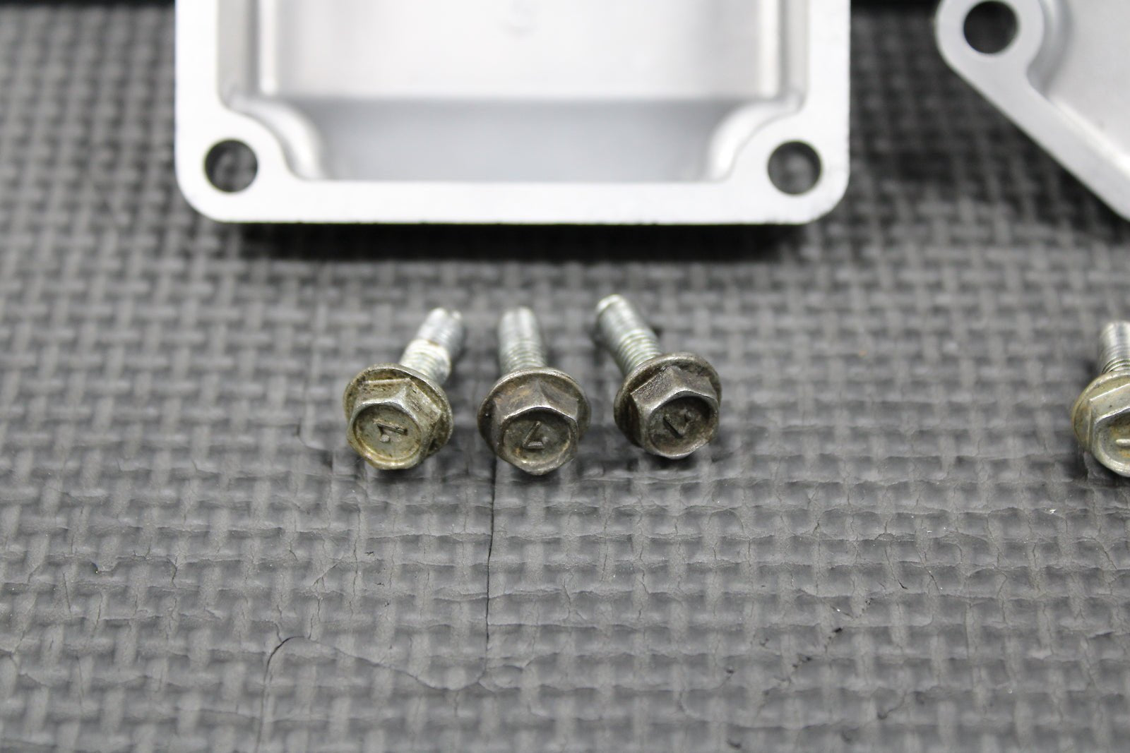 2003 93 - 04 KAWASAKI KX250 OEM EXHAUST POWER VALVE CYLINDER COVERS & BOLTS SET - hggarage