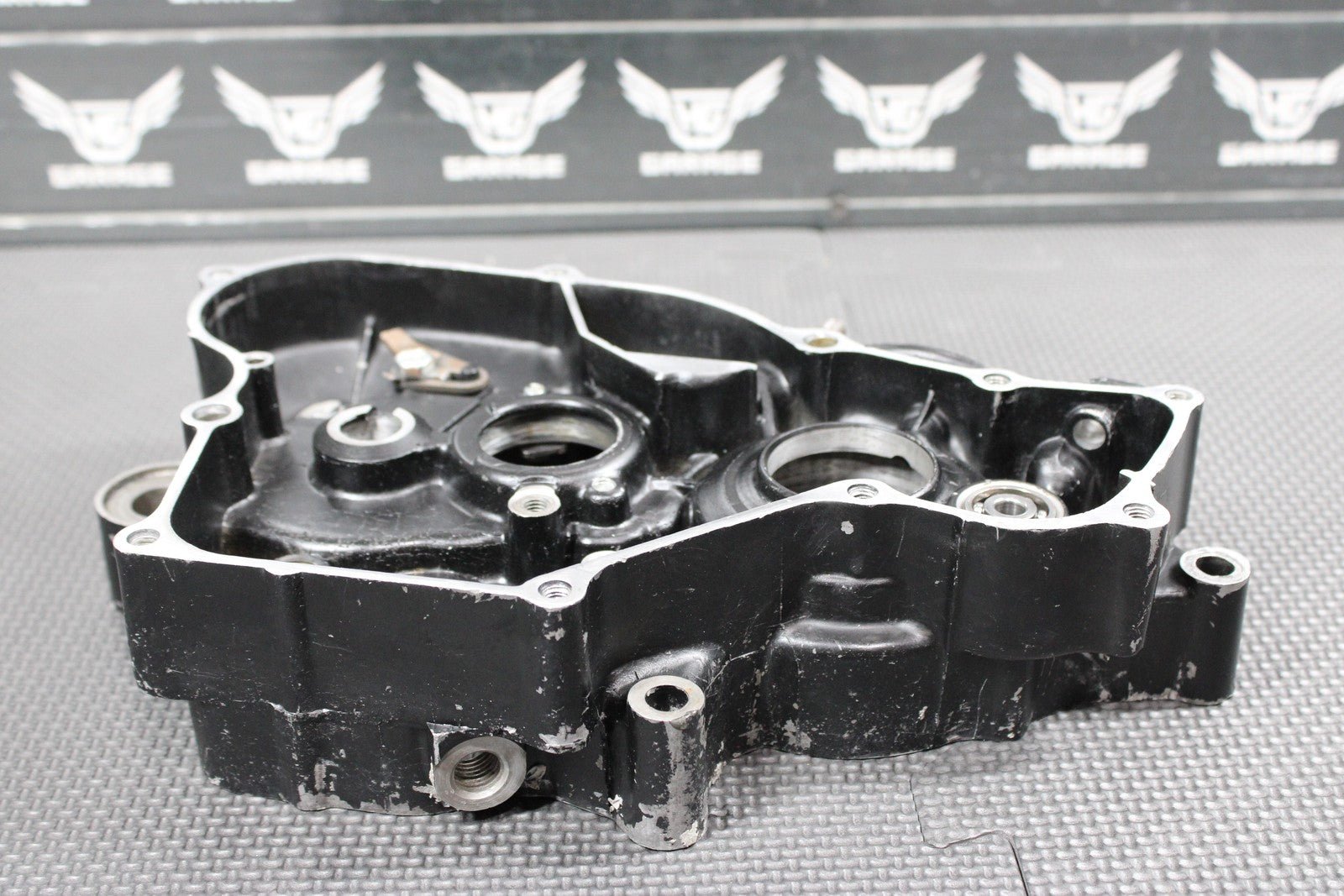 1991 86 - 95 HONDA CR80R OEM RIGHT ENGINE MOTOR CRANKCASE BLOCK 11100 - GC4 - 601 - hggarage