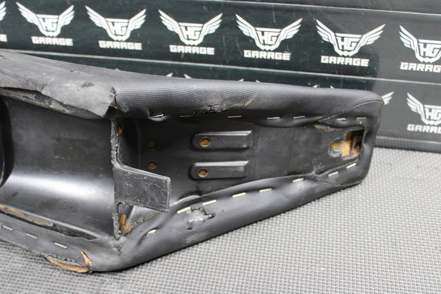 2006 KTM 2004 / 06 - 11 105 04 - 12 85 OEM SEAT SADDLE 47007040100 - hggarage