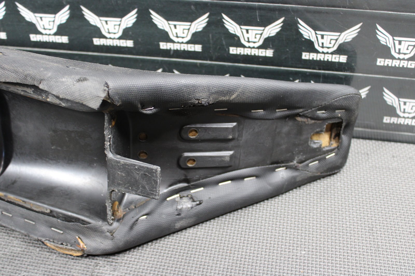 2006 KTM 2004 / 06 - 11 105 04 - 12 85 OEM SEAT SADDLE 47007040100 - hggarage