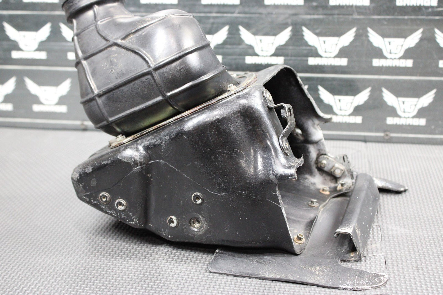 1991 88 - 95 HONDA CR80R OEM AIRBOX INTAKE AIR CLEANER CASE 17210 - GS2 - 700 - hggarage