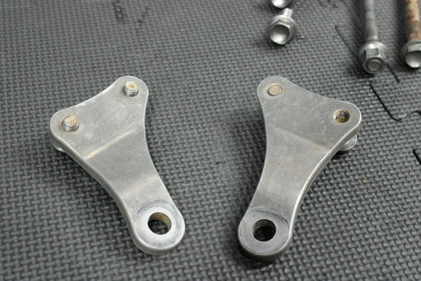 47565880