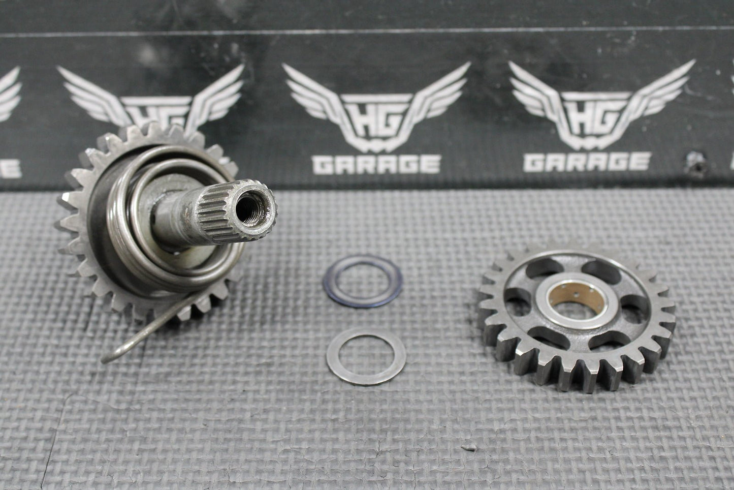 1985 HONDA CR125R OEM KICKSTART KICK START SHAFT W IDLER GEAR 28210 - KA3 - 710 - hggarage