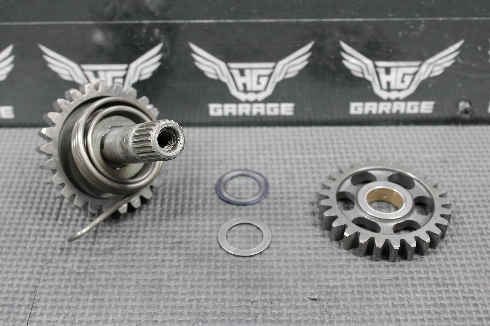1985 HONDA CR125R OEM KICKSTART KICK START SHAFT W IDLER GEAR 28210 - KA3 - 710 - hggarage