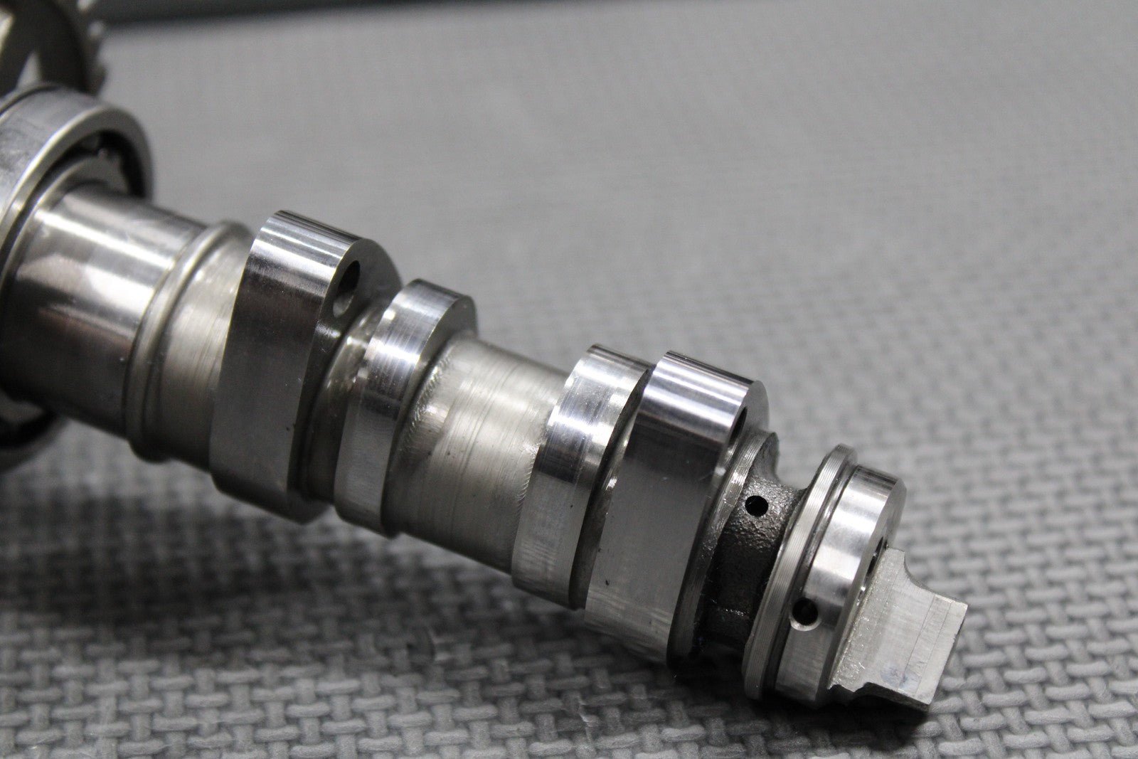 2012 10 - 12 HONDA CRF450R OEM CYLINDER HEAD CAM SHAFT CAMSHAFT 14100 - MEN - A50 GOOD - hggarage