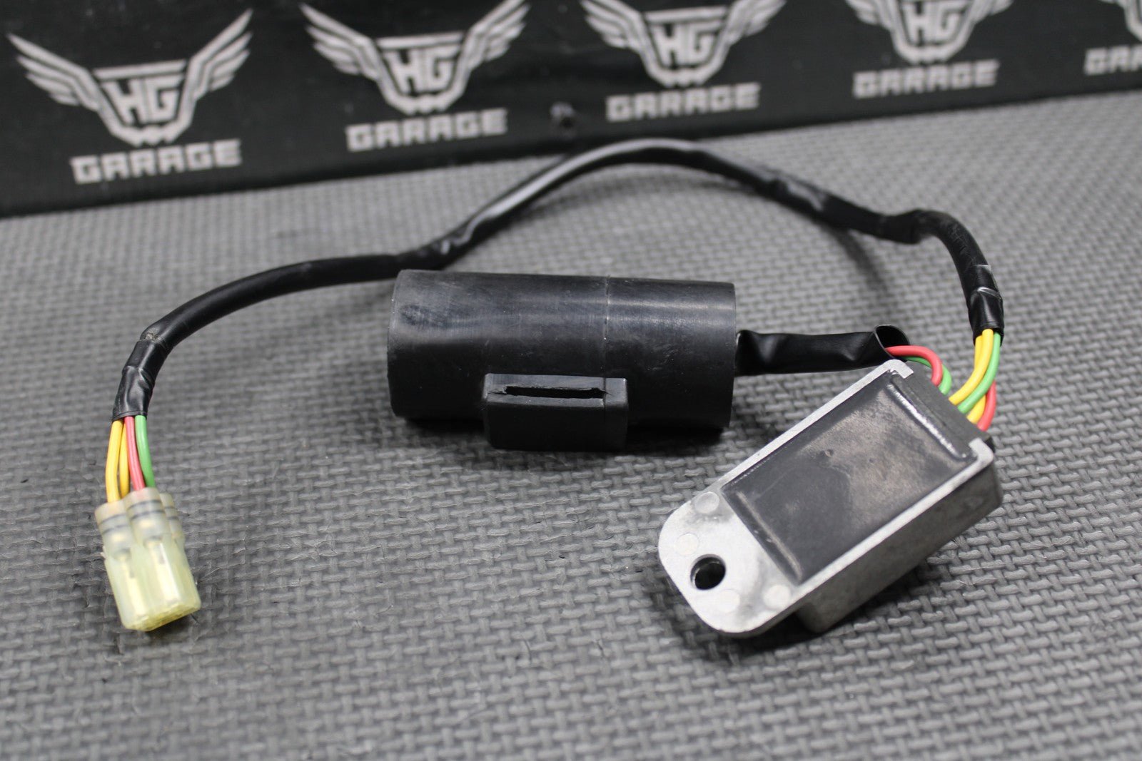 2003 HONDA 02 - 07 CR250R OEM RECTIFIER VOLTAGE REGULATOR 31600 - KZ3 - J41 LOW HOUR! - hggarage