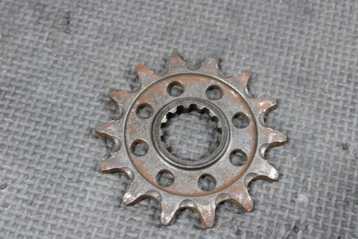 2002 YAMAHA WR400F WR426F YZ426F OEM MOTOR ENGINE FRONT SPROCKET COVER ASSEMBLY