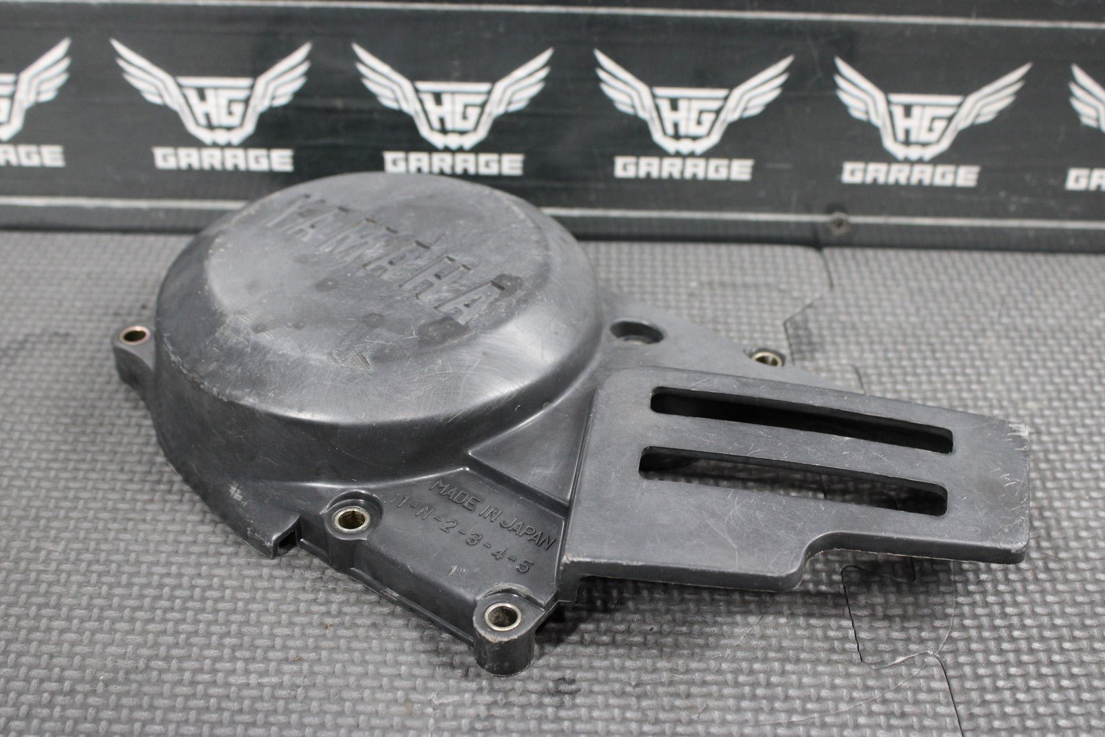 1997 YAMAHA RT100 92 - 00 OEM ENGINE MOTOR STATOR GENERATOR MAGNETO COVER - hggarage
