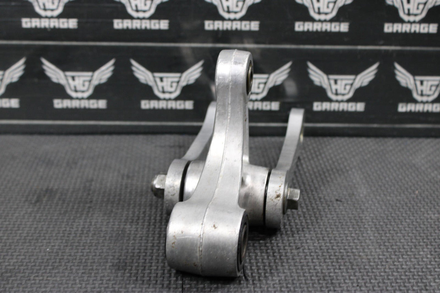 KAWASAKI 94 - 96 KX125 KX250 OEM REAR SHOCK LINKAGE LINKS RELAY DOG BONE SWINGARM - hggarage
