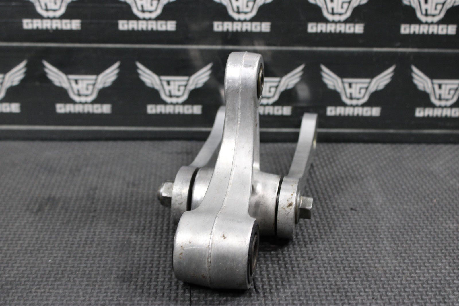 KAWASAKI 94 - 96 KX125 KX250 OEM REAR SHOCK LINKAGE LINKS RELAY DOG BONE SWINGARM - hggarage