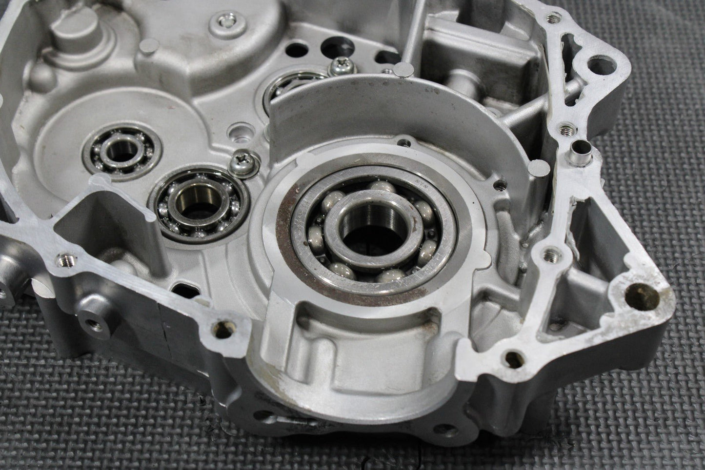 2008 KAWASAKI KLX140 OEM RIGHT ENGINE CRANKCASE CRANK CASES BLOCK 14080 - 02 - hggarage