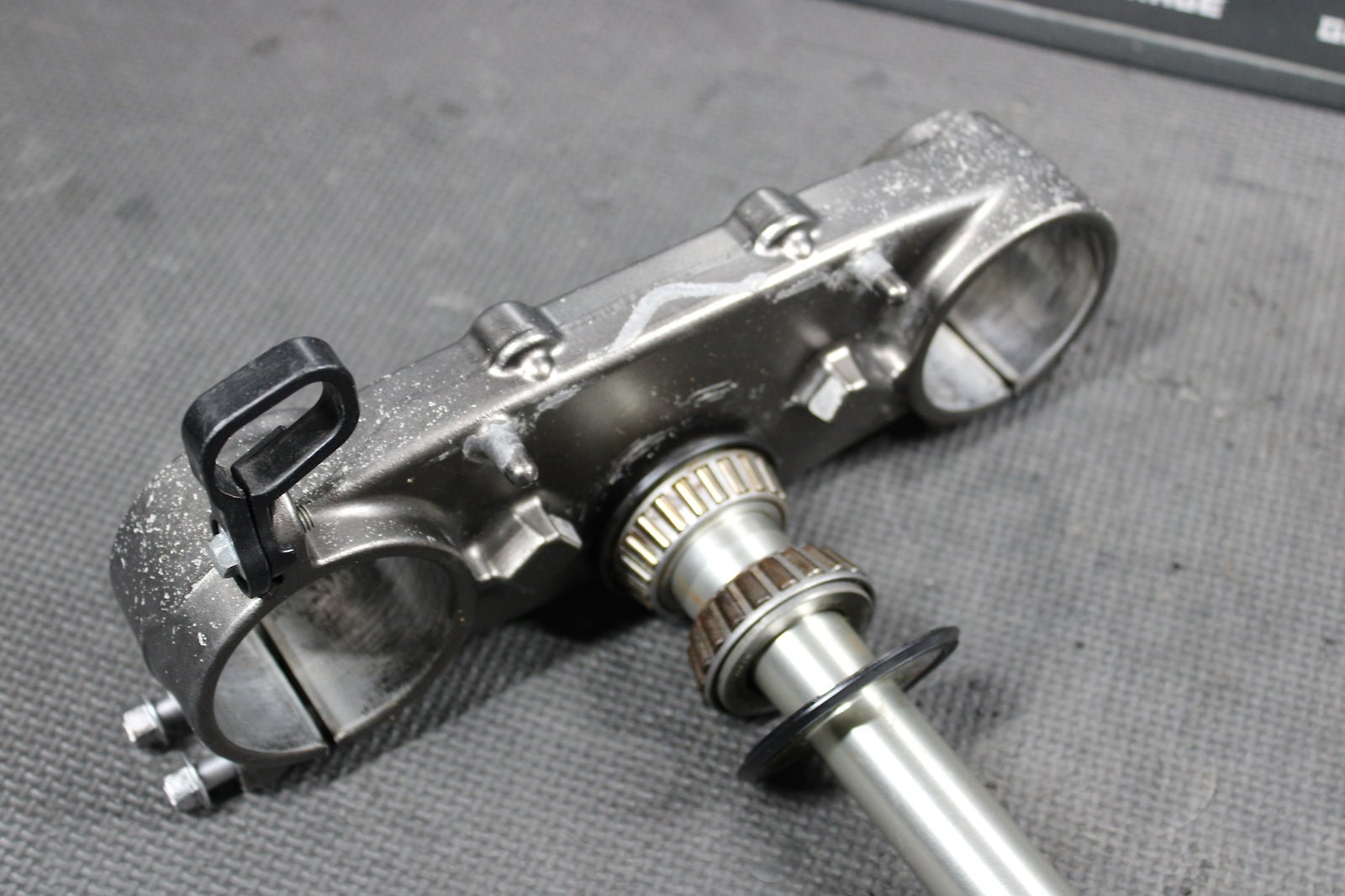 2010 Yamaha 10 - 13 YZ450F OEM Front Forks Lower Upper Triple Tree Assembly - hggarage