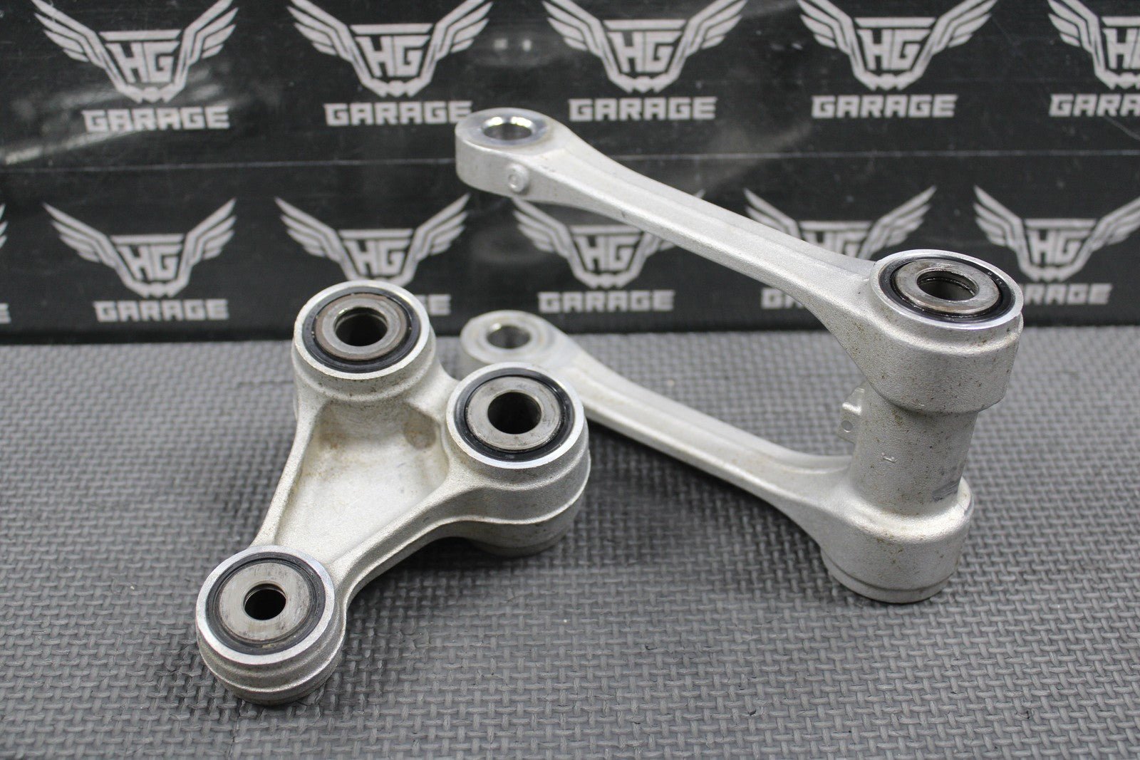 2019 SUZUKI 19 - 25 RMZ250 RMZ450 OEM REAR SHOCK LINKAGE LINKS BOLTS GOOD BEARINGS - hggarage