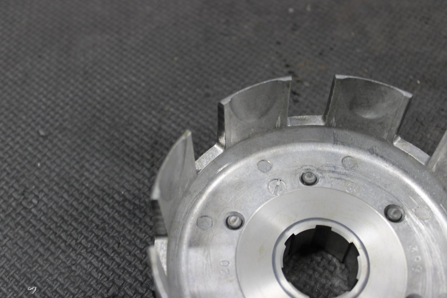 2000 HONDA XR200R OEM COMPLETE CLUTCH W PLATES BASKET HUB 22100 - 437 - 020 22121 - KC - hggarage