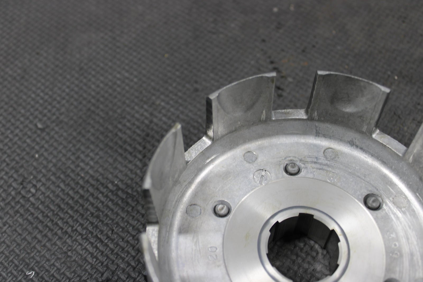 2000 HONDA XR200R OEM COMPLETE CLUTCH W PLATES BASKET HUB 22100 - 437 - 020 22121 - KC - hggarage