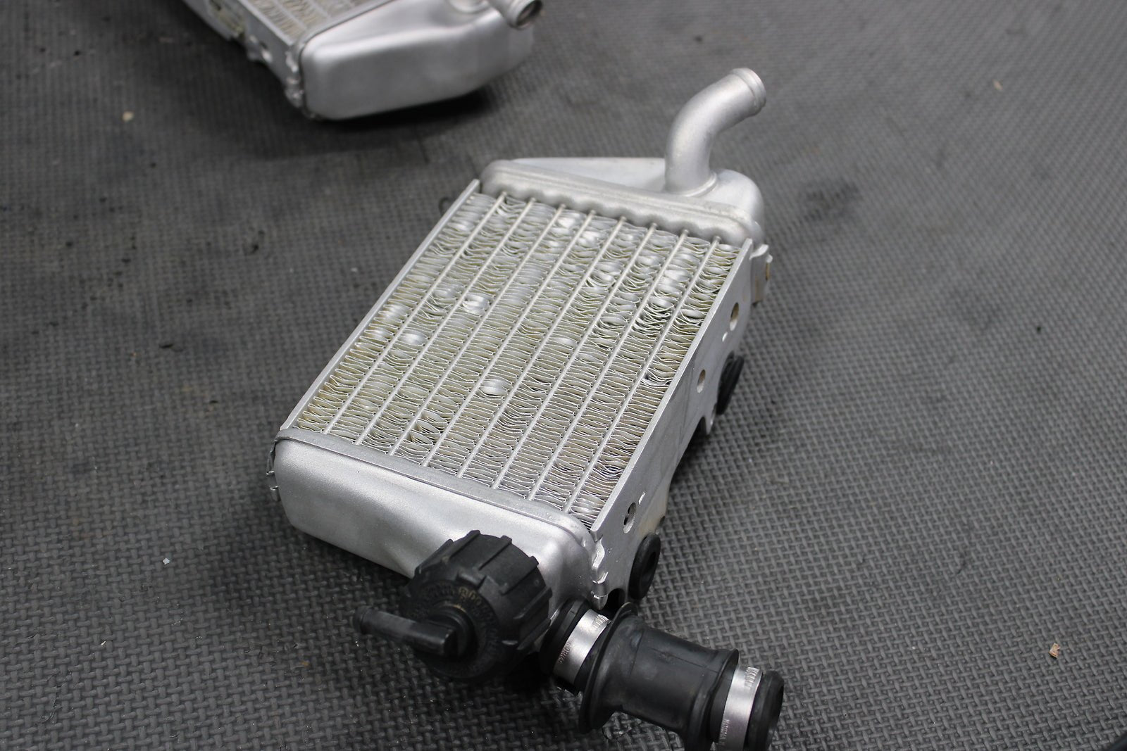 2013 KTM 65SX OEM Engine Motor Cooling Cooler Radiator 46235007100 46235008100 - hggarage