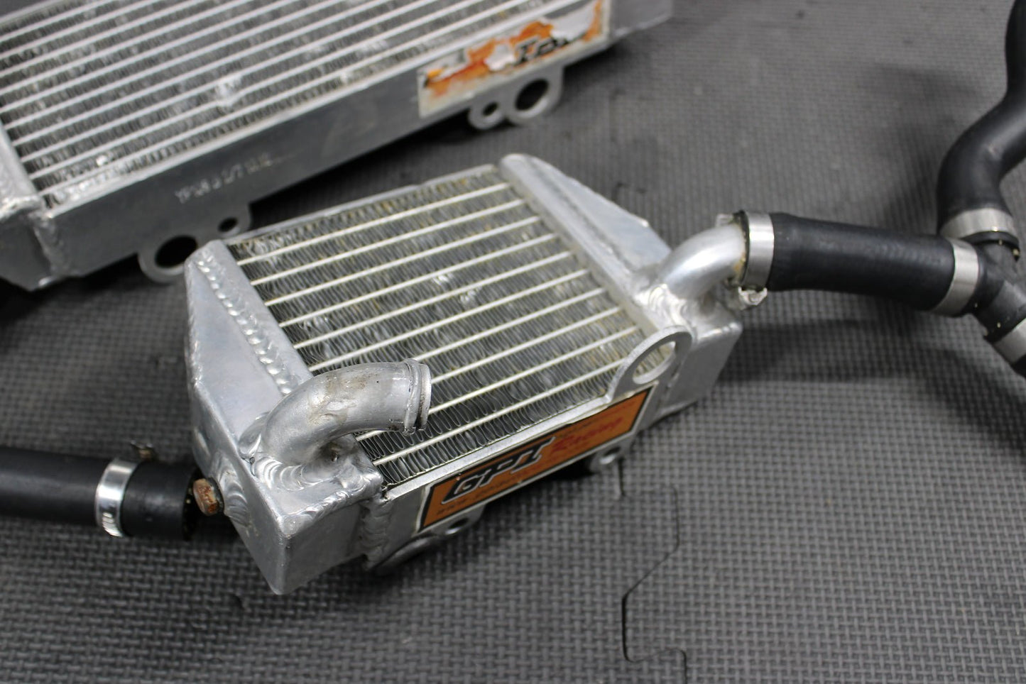 2006 KTM 85 SX GPI OVERSIZED ENGINE MOTOR COOLING COOLER RADIATOR 47035007100 - hggarage
