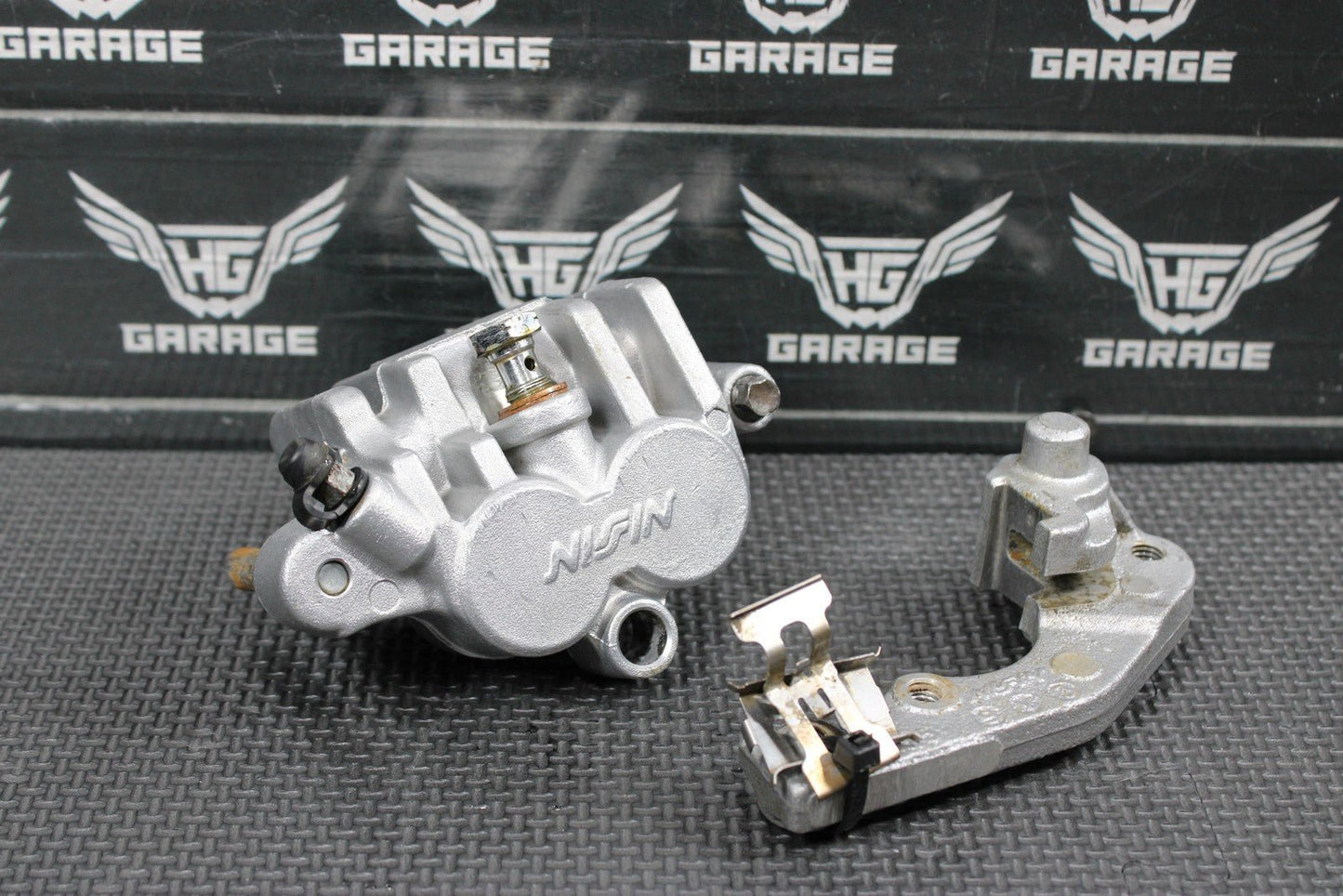 2001 YAMAHA YZ250 01 - 02 OEM NISSIN FRONT BRAKE CALIPER 5MV - 2580T - 11 - 00 - hggarage