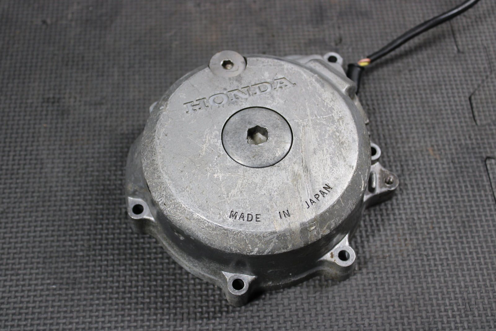 1986 HONDA XR250R OEM DENSO STATOR MAGNETO ROTOR FLYWHEEL 31100 - KT1 - 004 - hggarage
