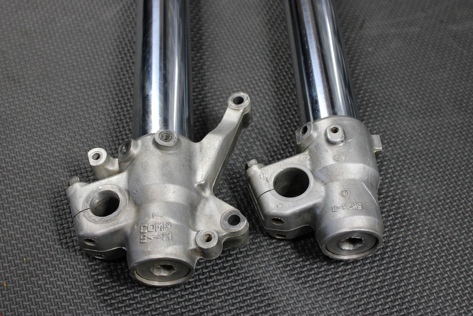 1998 HONDA CR125R OEM KYB RIGHT LEFT FRONT SUSPENSION FORKS SHOCKS 51400 - KZ4 - A71 - hggarage