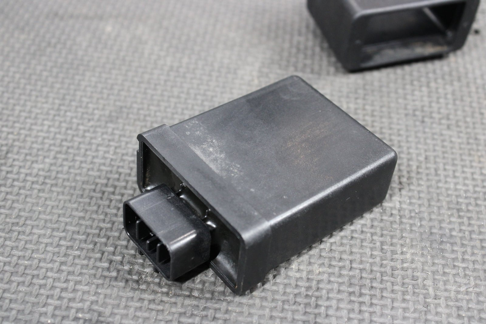 2002 Yamaha TTR125 TTR125E OEM ECU Computer Controller CDI Box - hggarage