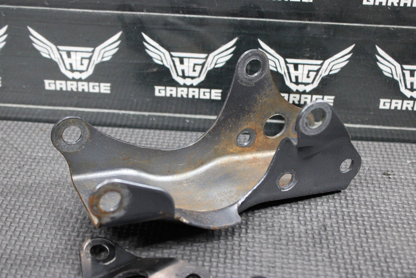 2005 SUZUKI DR200SE 03 - 05 OEM ENGINE MOTOR MOUNT STAY BRACKETS BOLTS ASSEMBLY - hggarage