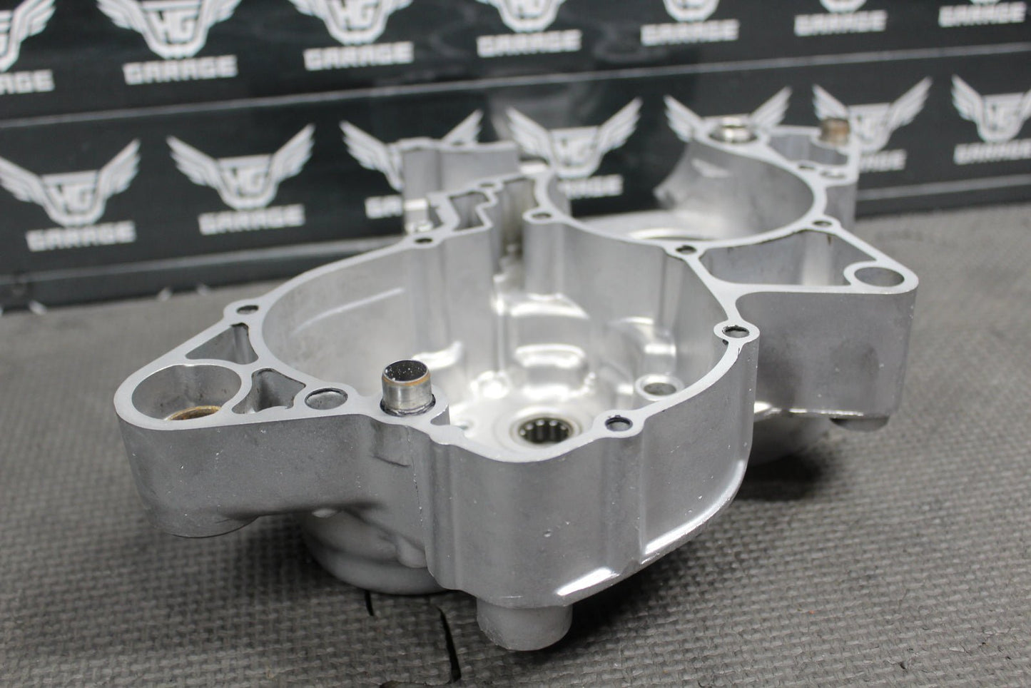 1998 Yamaha YZ125 OEM Left Engine Motor Crankcase Crank Case Block 5DH - 15111 - 00 - hggarage