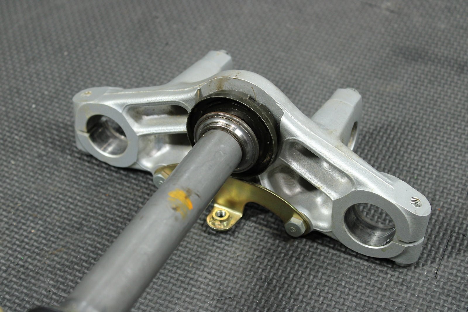 2001 Honda 01 - 03 XR100R XR80R OEM Front Forks Lower Upper Triple Tree Stem Clamp - hggarage