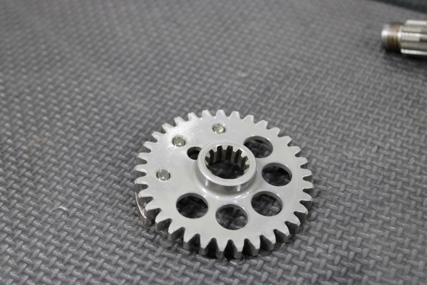 2005 YAMAHA 03 - 05 YZ450F OEM TIMING CHAIN WATER PUMP COUNTER BALANCE SHAFT GEARS - hggarage