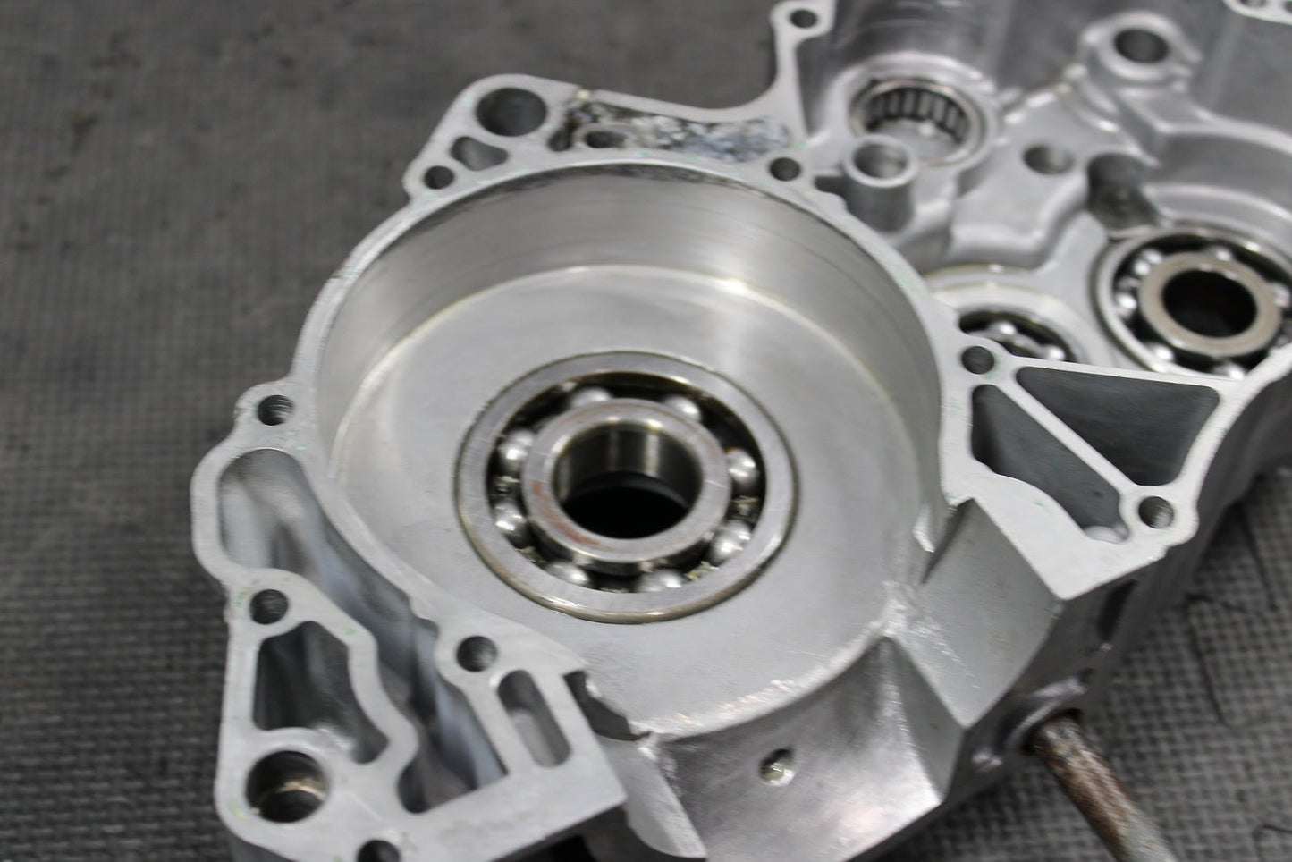 2002 Suzuki RM250 OEM Left Right Engine Motor Crankcase Crank Cases 11300 - 37863 - hggarage