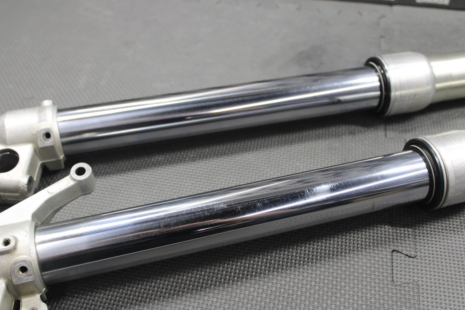 2001 HONDA CR125R OEM RIGHT LEFT FRONT SUSPENSION FORKS SHOCKS 51400 - KZ4 - J31ZA - hggarage